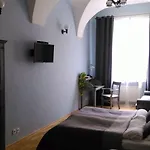 Mikolaj Hotel 3*