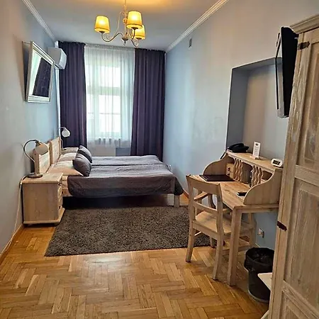 Mikolaj Szálloda 3*